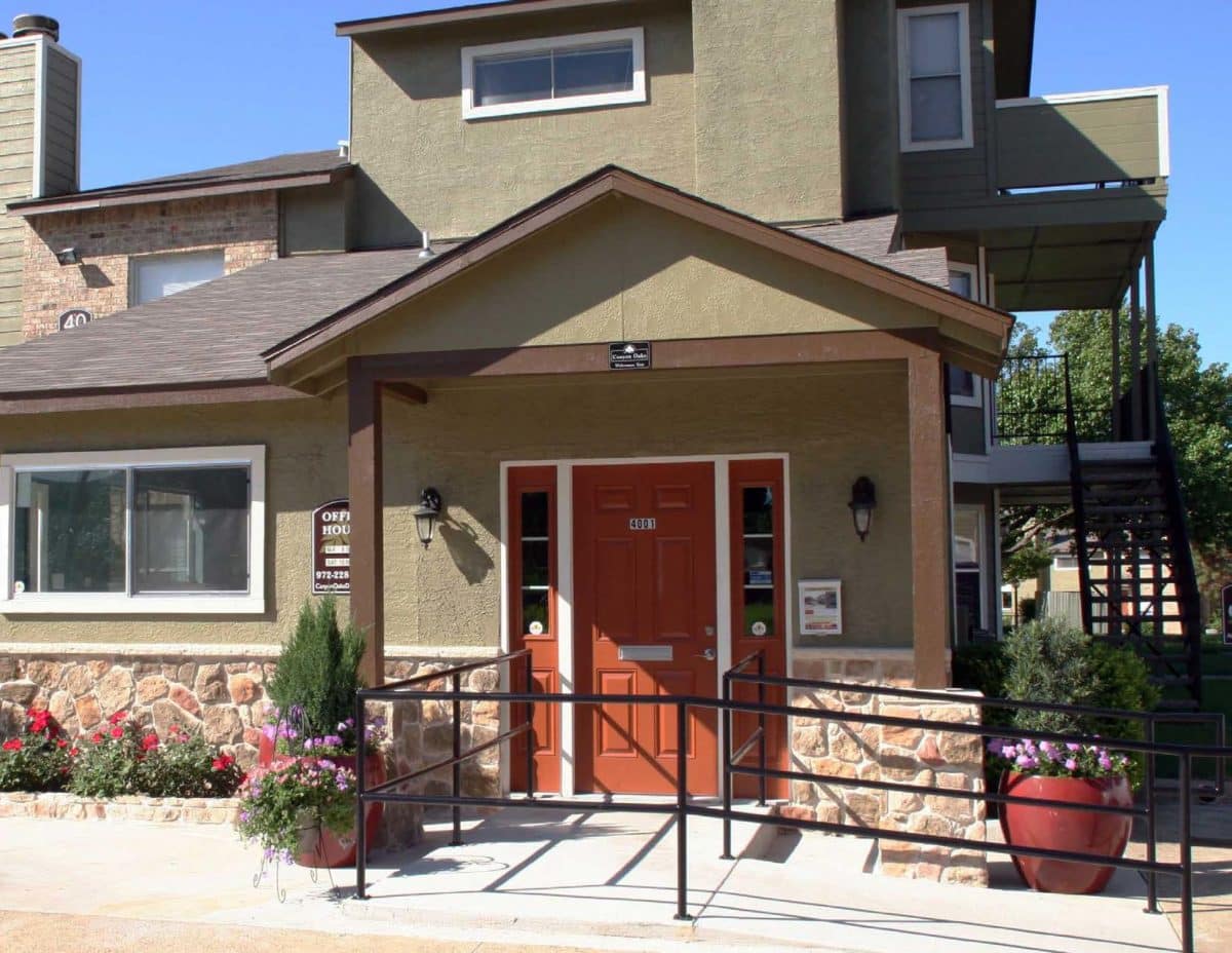 Canyon Oaks Apartment Homes (DeSoto, Texas USA) Canyon Oaks